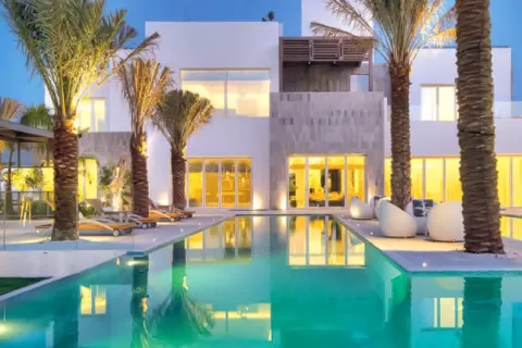 Вилла с 6 спальнями в Дубай, ОАЭ №143320 3