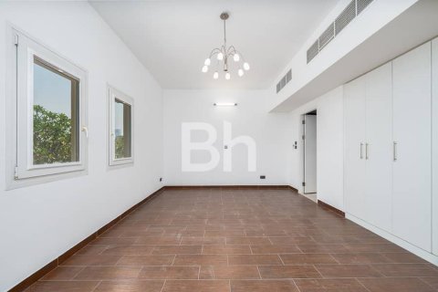 Villa de 4 chambres à Dubai, UAE No. 68649 10