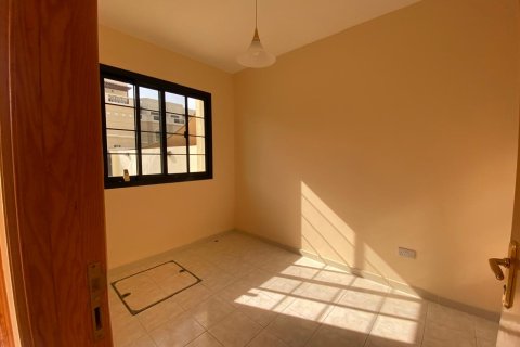 Townhouse de 3 chambres à Mirdif Villas, UAE No. 208825 3