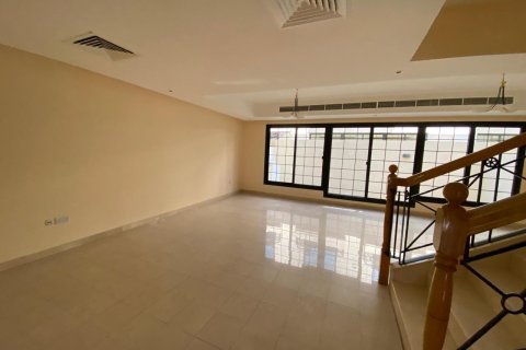 Townhouse de 3 chambres à Mirdif Villas, UAE No. 208825 5