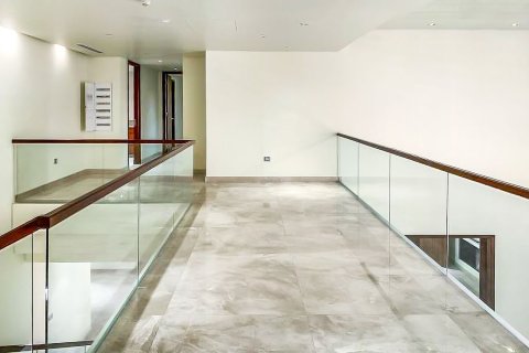 Penthouse de 4 chambres à Marina Residences 1, UAE No. 208820
