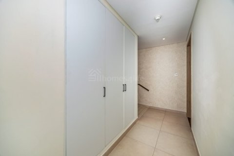 Apartment de 3 dormitorios en Mirdif Hills, UAE No. 163436 17