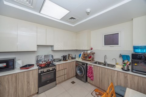 Apartment de 3 dormitorios en Mirdif Hills, UAE No. 163436 16