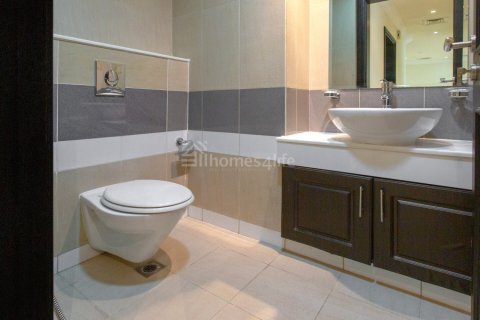 Apartment de 2 dormitorios en Jumeirah Village Circle, UAE No. 163430 4