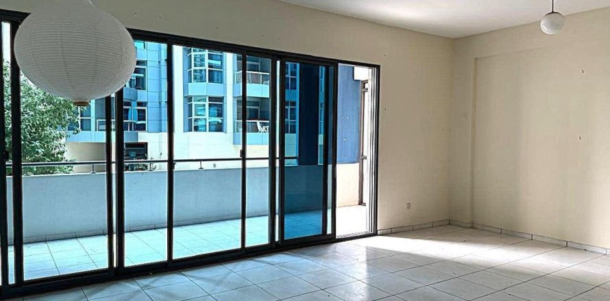 2 bedrooms Apartment in Dubai Marina, UAE No. 137412