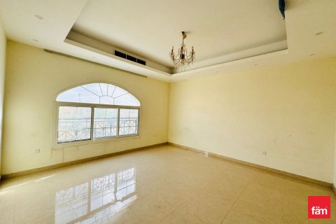 6 bedrooms Villa in Dubai, UAE No. 137414 13
