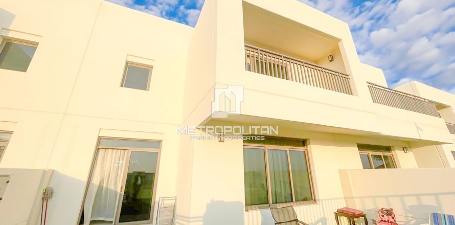 3 bedrooms Townhouse in Town Square, UAE No. 77907