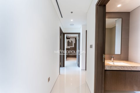 Apartment de 2 dormitorios en EMAAR Beachfront, UAE No. 77912 29