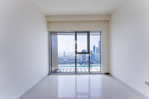 Apartment de 2 dormitorios en EMAAR Beachfront, UAE No. 77912 16