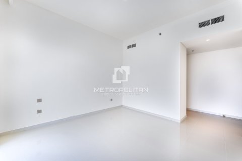 Apartment de 2 dormitorios en EMAAR Beachfront, UAE No. 77912 6