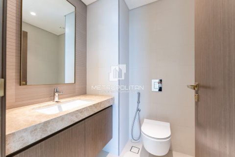 Apartment de 2 dormitorios en EMAAR Beachfront, UAE No. 77912 28