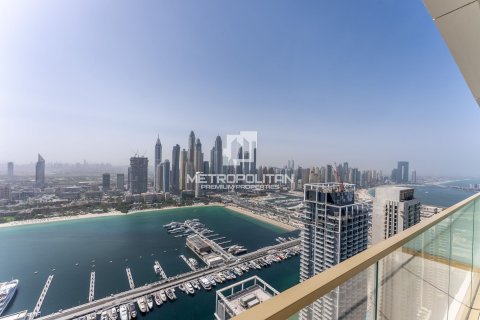 Apartment de 2 dormitorios en EMAAR Beachfront, UAE No. 77912 13