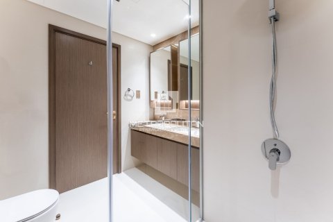 Apartment de 2 dormitorios en EMAAR Beachfront, UAE No. 77912 11