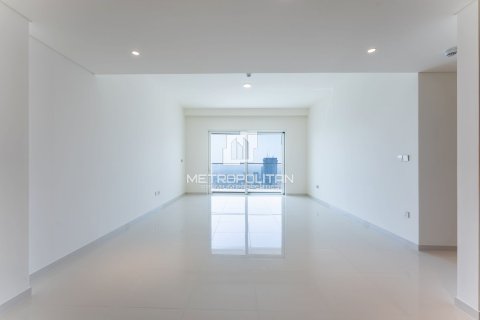 Apartment de 2 dormitorios en EMAAR Beachfront, UAE No. 77912 31
