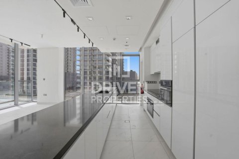 3 bedrooms Apartment in District One, UAE No. 192047 14