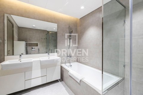 2 bedrooms Apartment in District One, UAE No. 192044 11