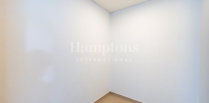 Квартира с 3 спальнями №119020