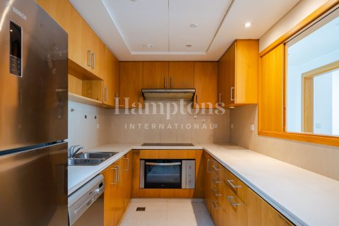 Квартира с 3 спальнями №119020 8