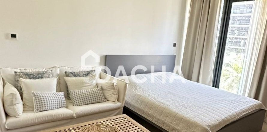 Studio Apartment in Meydan, UAE No. 170254