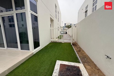 3 bedrooms Townhouse in Dubai, UAE No. 186411 8