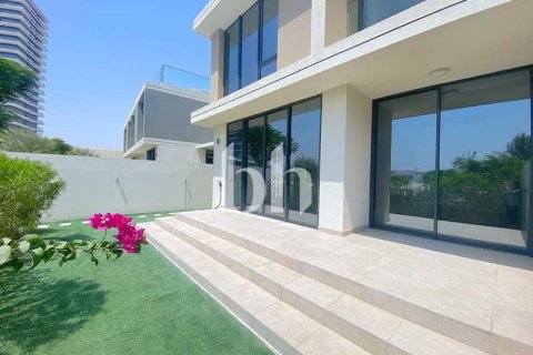 Villa de 3 dormitorios  No. 115737 2