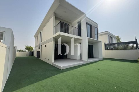 Villa de 4 dormitorios  No. 115741 6