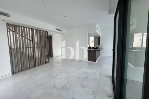 Villa de 4 dormitorios  No. 115741 3