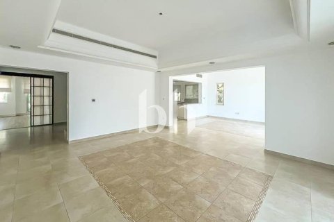 Villa de 5 dormitorios  No. 115743 10