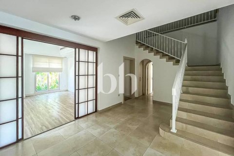 Villa de 5 dormitorios  No. 115743 6