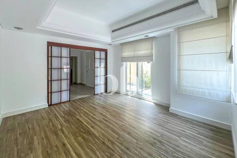 Villa de 5 dormitorios  No. 115743 11