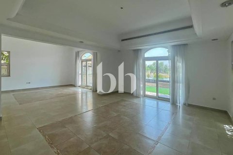Villa de 5 dormitorios  No. 115743 22