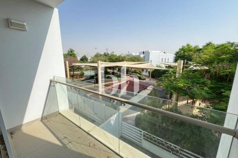 Townhouse de 3 dormitorios  No. 115740 19