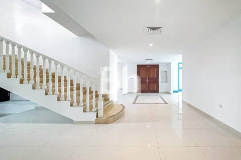 Villa de 4 dormitorios  No. 115738 13
