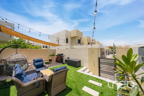 Townhouse de 4 dormitorios en Noor Townhouses, UAE No. 186674 23
