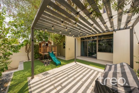 Villa de 3 chambres à Noor Townhouses, UAE No. 186678 18