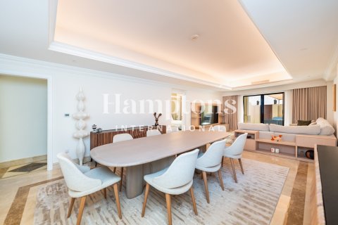 Townhouse de 3 dormitorios en FIVE Palm Jumeirah, UAE No. 136245 12