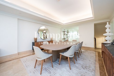Townhouse de 3 dormitorios en FIVE Palm Jumeirah, UAE No. 136245 10