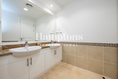 Townhouse de 3 dormitorios en FIVE Palm Jumeirah, UAE No. 136245 22