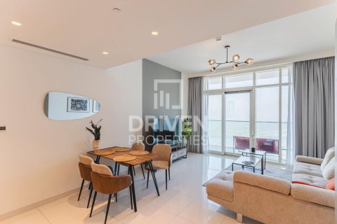 Квартира с 2 спальнями в EMAAR Beachfront, ОАЭ №191653 5