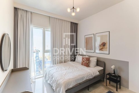 Квартира с 2 спальнями в EMAAR Beachfront, ОАЭ №191653 6