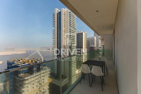 Квартира с 2 спальнями в EMAAR Beachfront, ОАЭ №191653 12