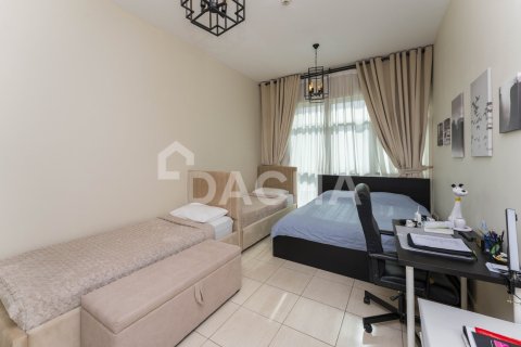 Квартира с 2 спальнями в Dubai Sports City, ОАЭ №162092 8