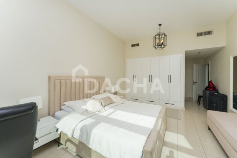 Квартира с 2 спальнями в Dubai Sports City, ОАЭ №162092 26