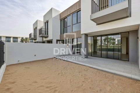 3 bedrooms Townhouse in The Valley, UAE No. 193239 8