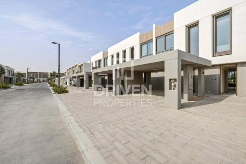 3 bedrooms Townhouse in The Valley, UAE No. 193239 9