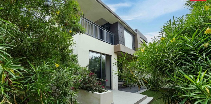 5 bedrooms Townhouse  No. 116973