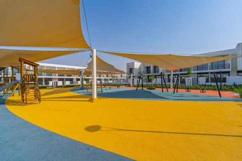 Таунхаус с 3 спальнями в Town Square, ОАЭ №151255 3