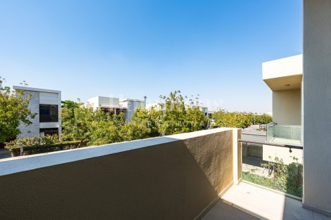 5 bedrooms Villa in DAMAC Hills (Akoya by DAMAC), UAE No. 165251