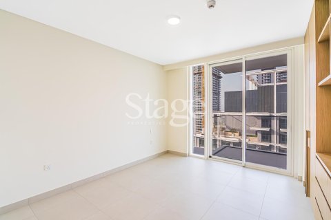 Квартира с 4 спальнями в EMAAR Beachfront, ОАЭ №185628 12