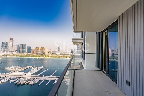 Квартира с 4 спальнями в EMAAR Beachfront, ОАЭ №185628 18